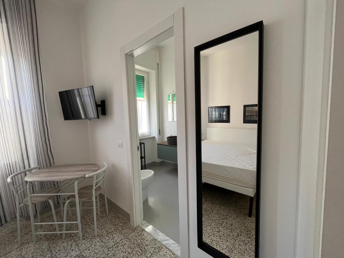 Bed And Coffee Rooms Portoferraio Esterno foto